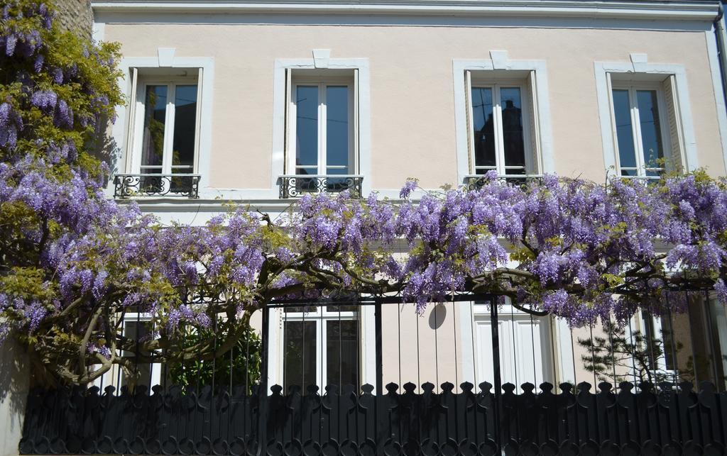 Wisteria Bed and Breakfast Fontainebleau Esterno foto